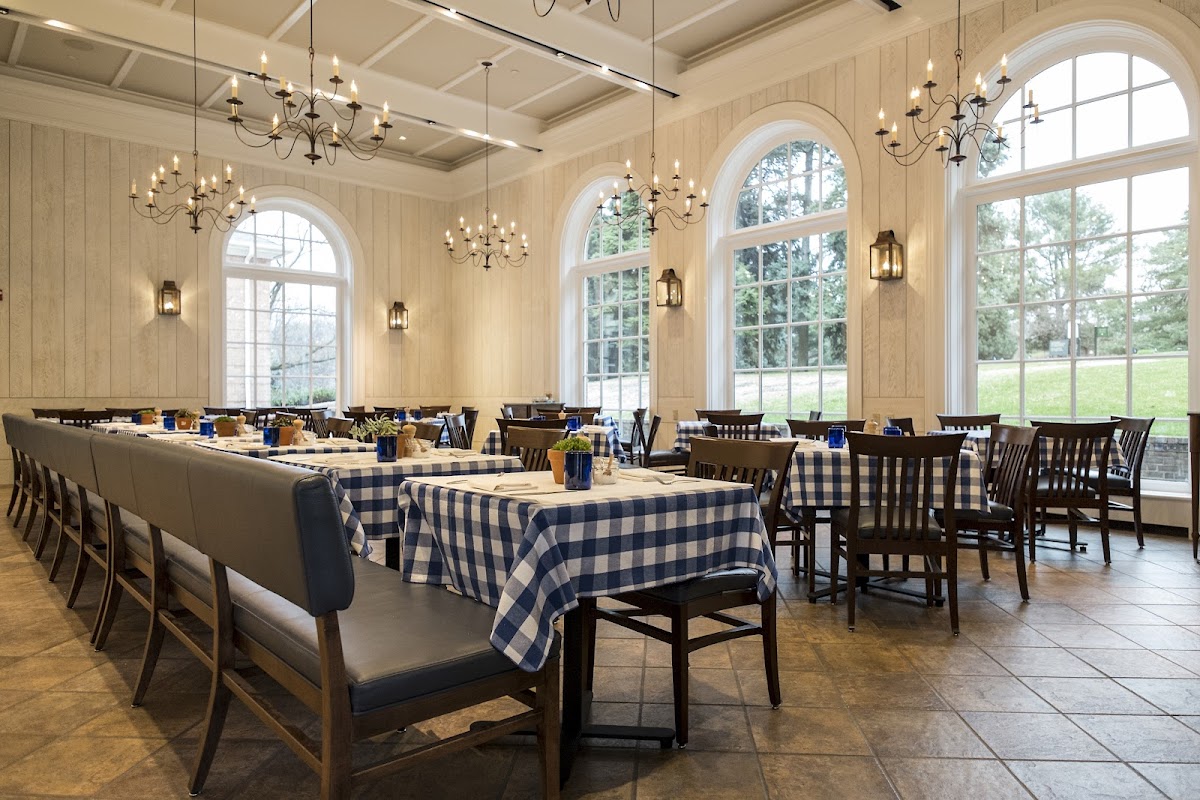 Hudson Garden Grill — Restaurant