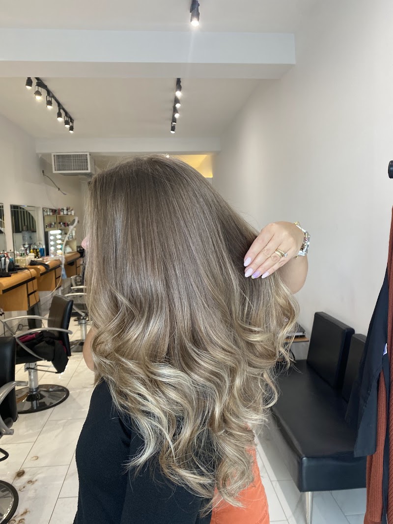Aurora Beauty Salon