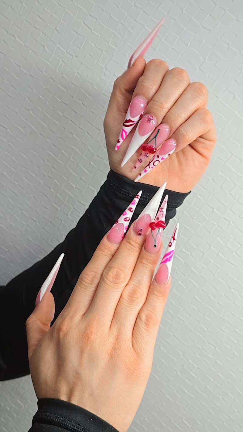 Scarlet Beauty salon