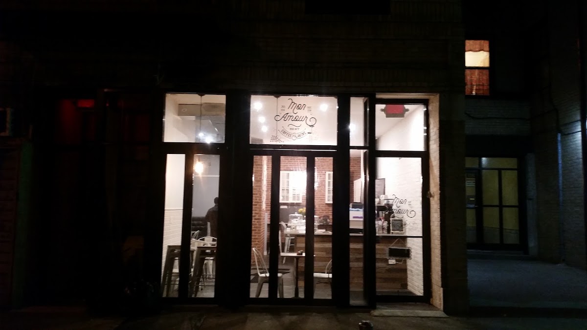 Mon Amour Coffee & Wine — Cafe